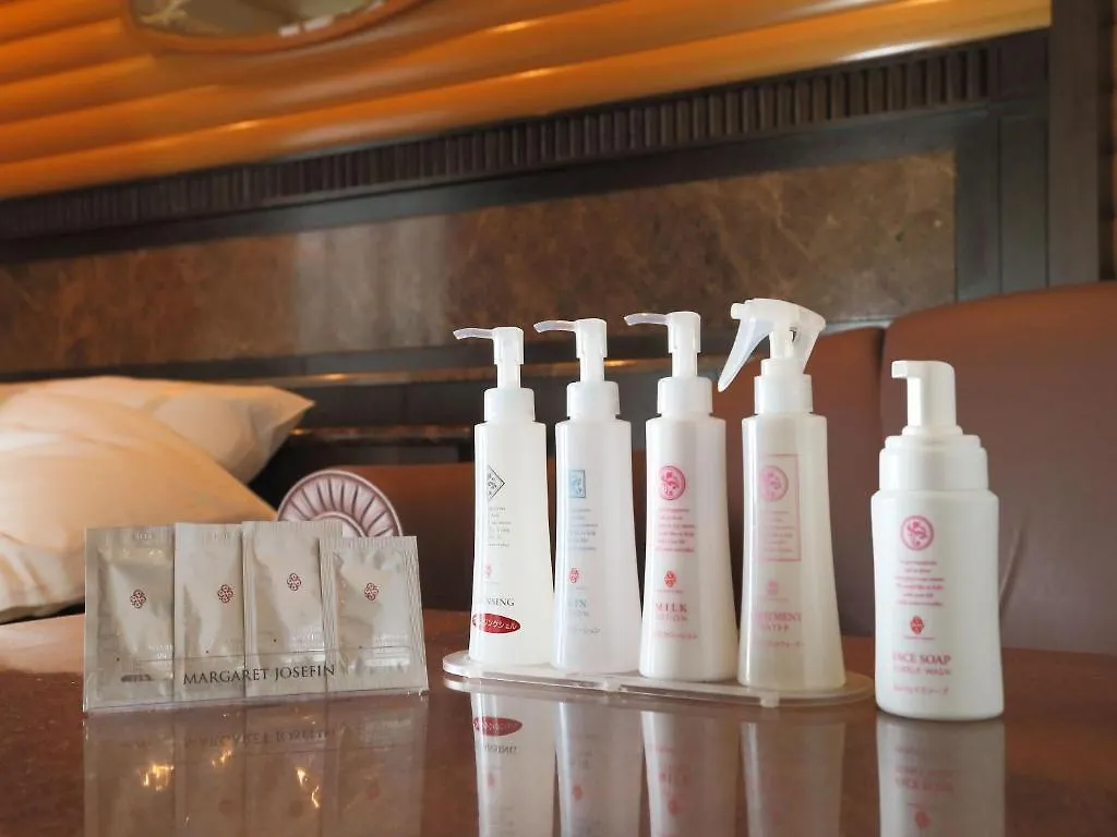 Hotel Fine Garden Toyonaka Osaka International Itami Airport (Adults Only) Yetişkin Oteli